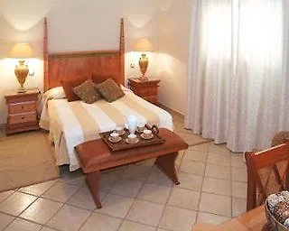 Pearly Grey Ocean Club Hotel 4*