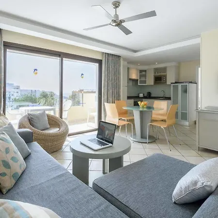 Hotel Pearly Grey Ocean Club 4*